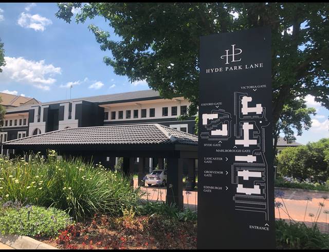 143M² OFFICE TO LET IN HYDE PARK